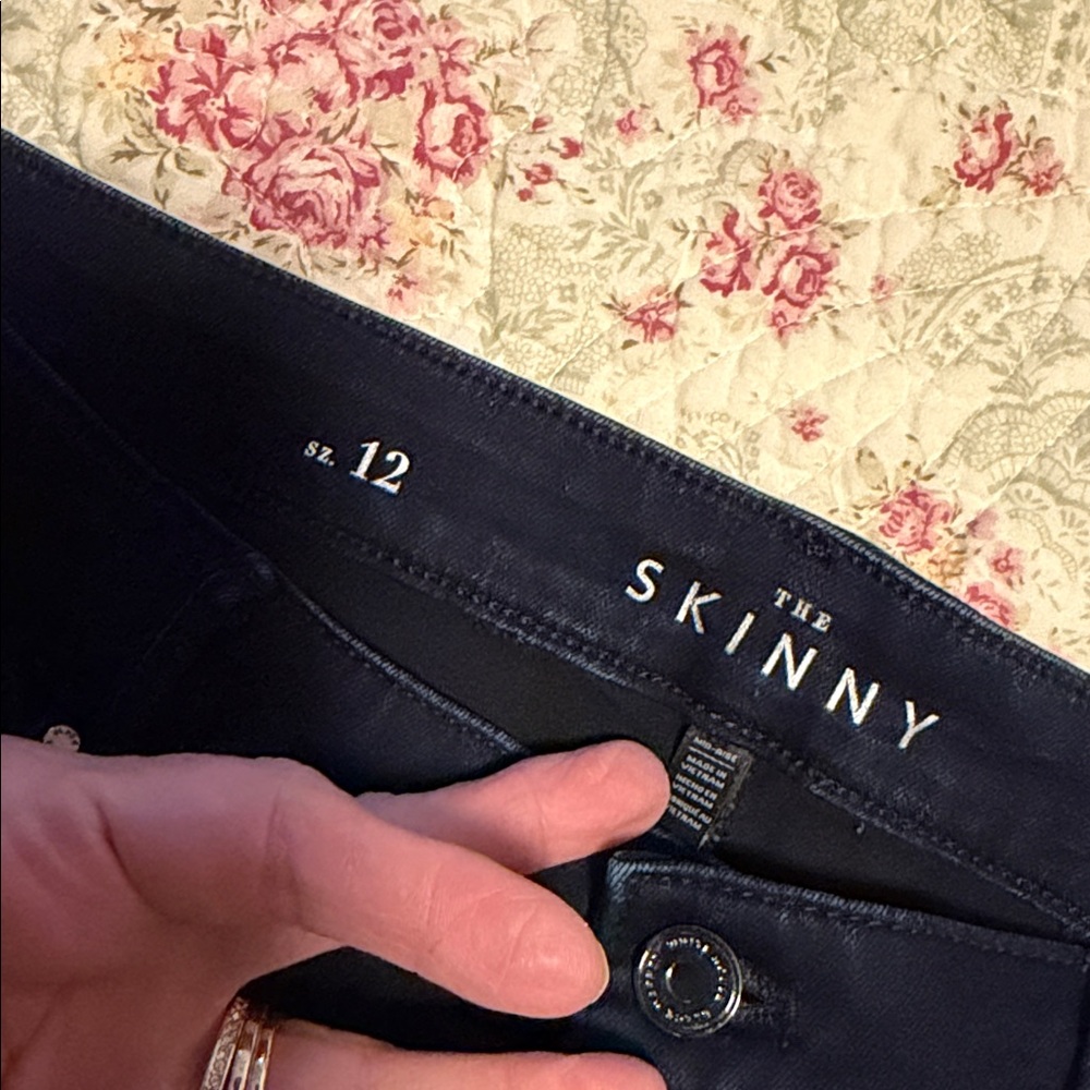 White House Black Market Dark Blue Skinny Jeans - Picture 3 of 5
